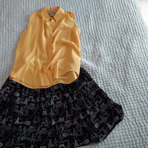 Paris scenes print skirt from Lord & Taylor, size 10 - Picture 2 of 6